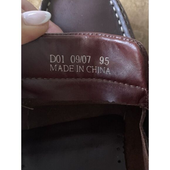 Yachter’s Choice Brown Leather Boat Shoes Men’s 9.5 Moc Toe Deck Loafers - Picture 7 of 9